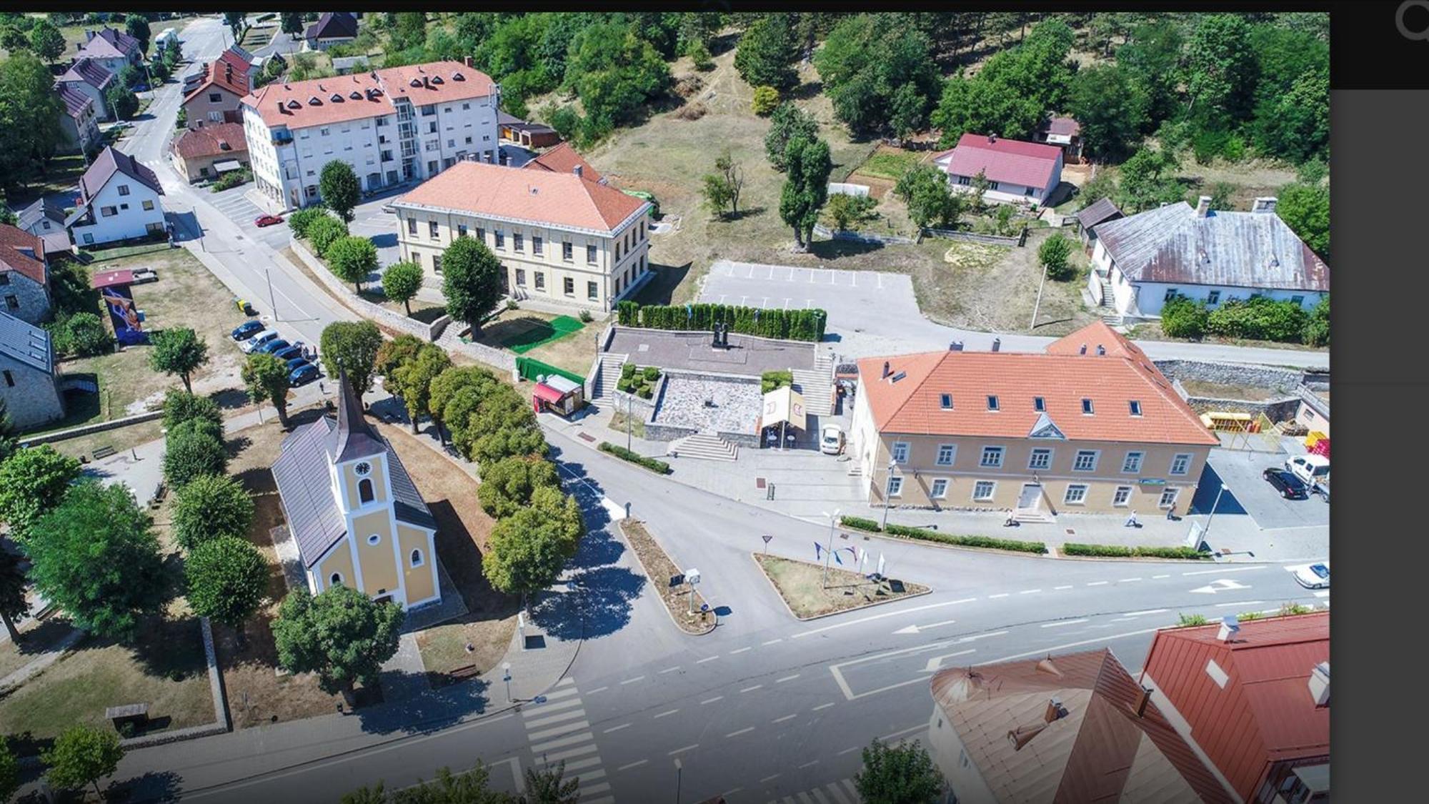 Apartmani Albatros Perusic 외부 사진